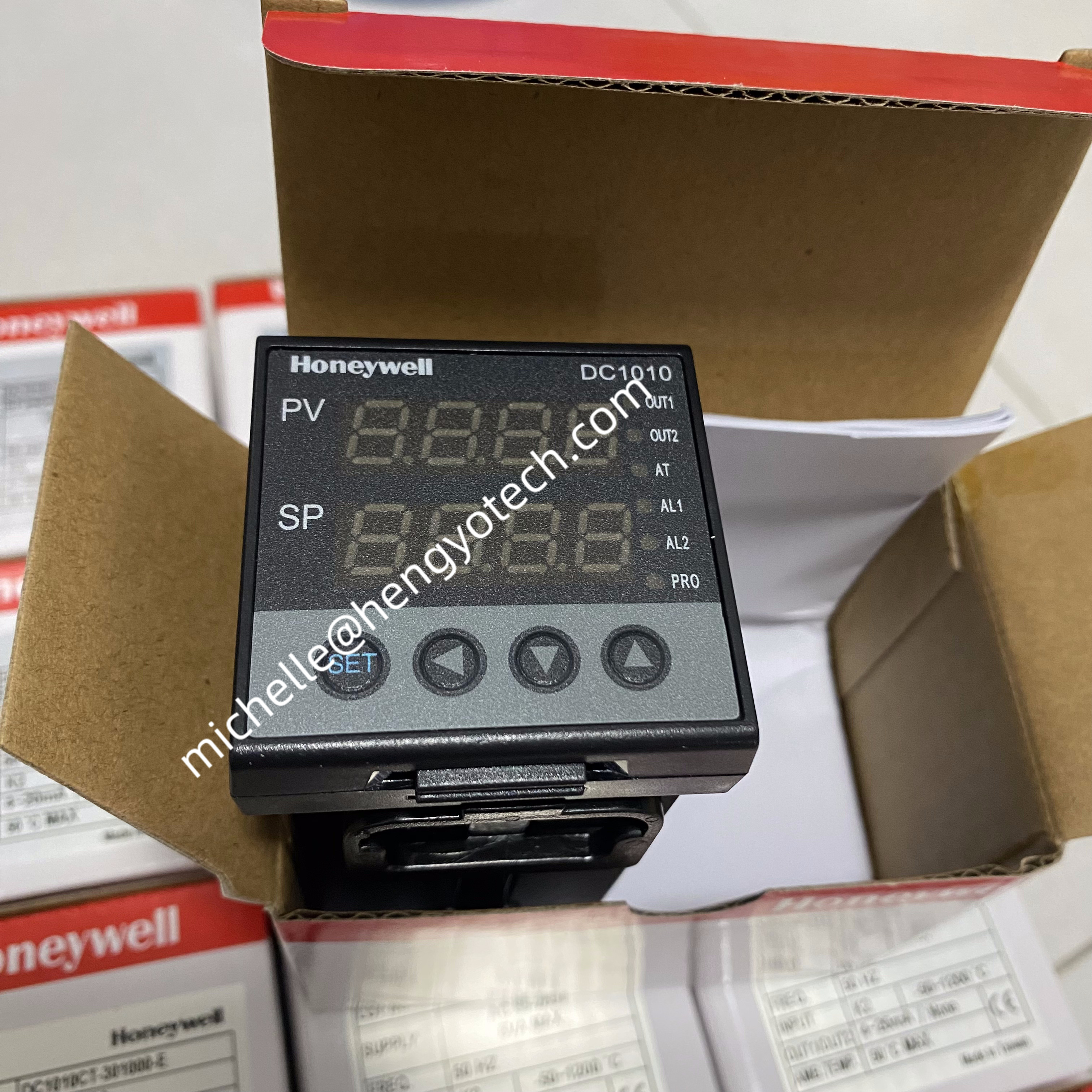 Honeywell DC1010 Series Temperature Controller