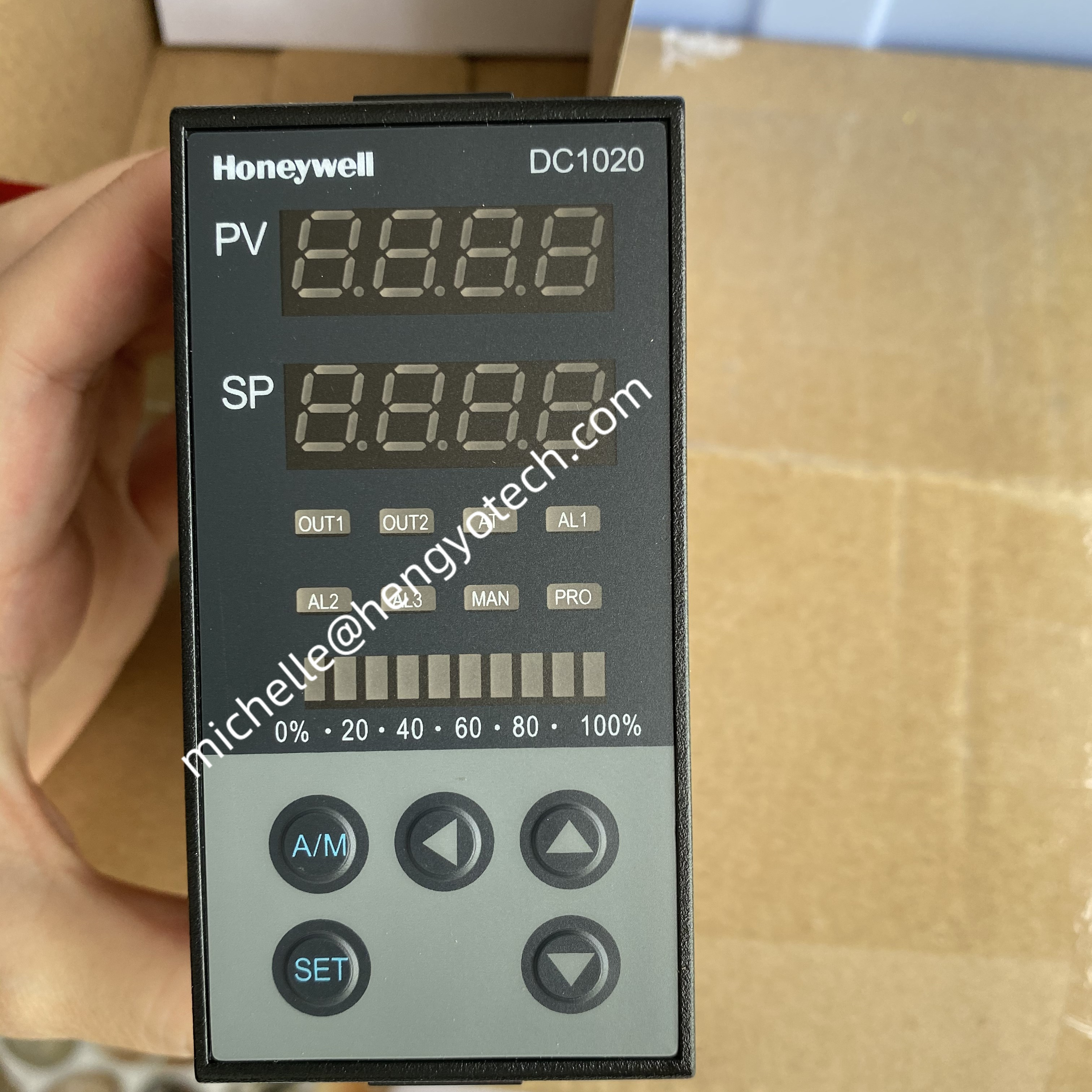 Honeywell DC1020 Series Temperature Controller