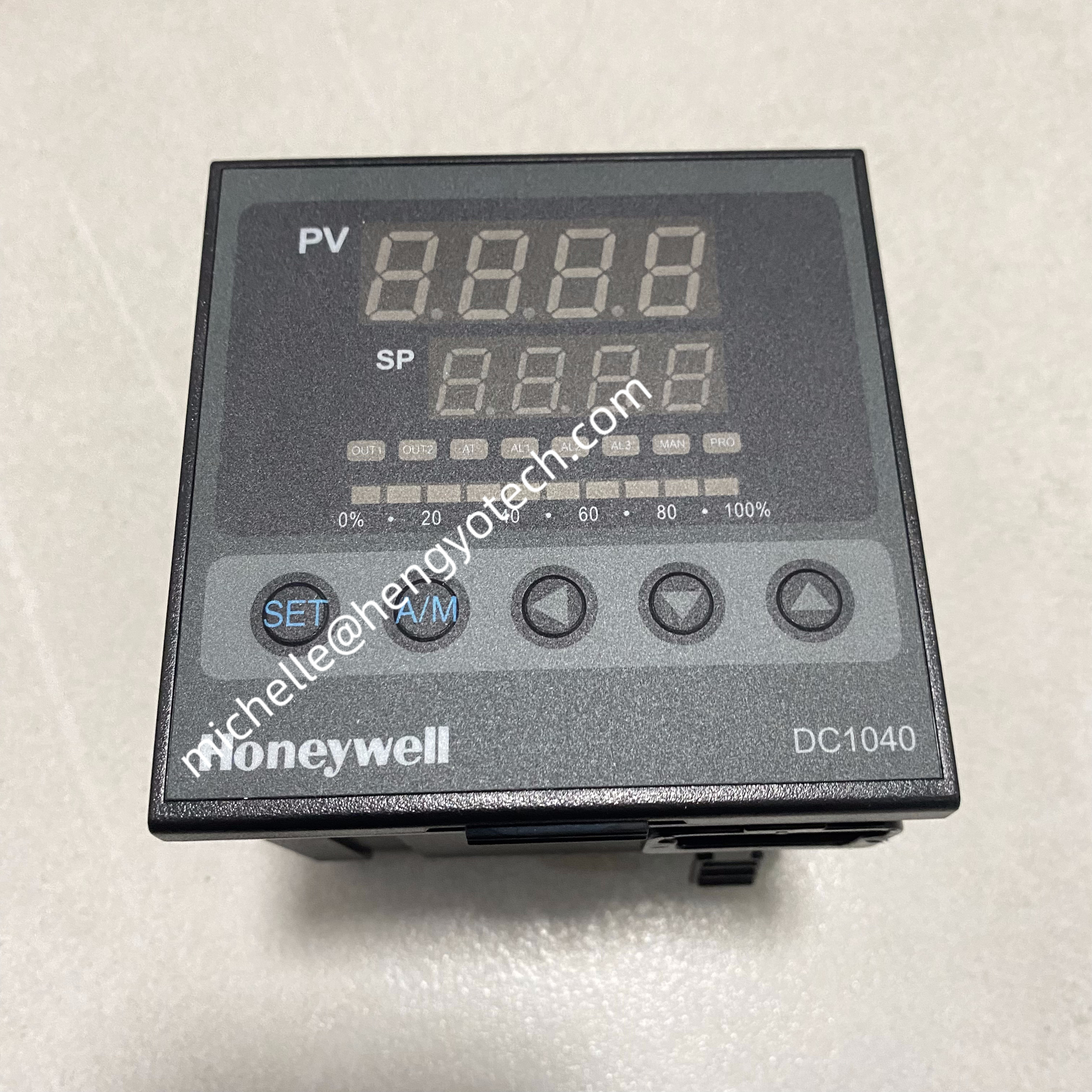 Honeywell DC1040 Series Temperature Controller